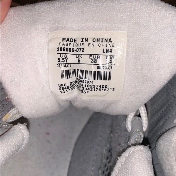 Air Jordan 11 Retro GS - Picture 4 of 7